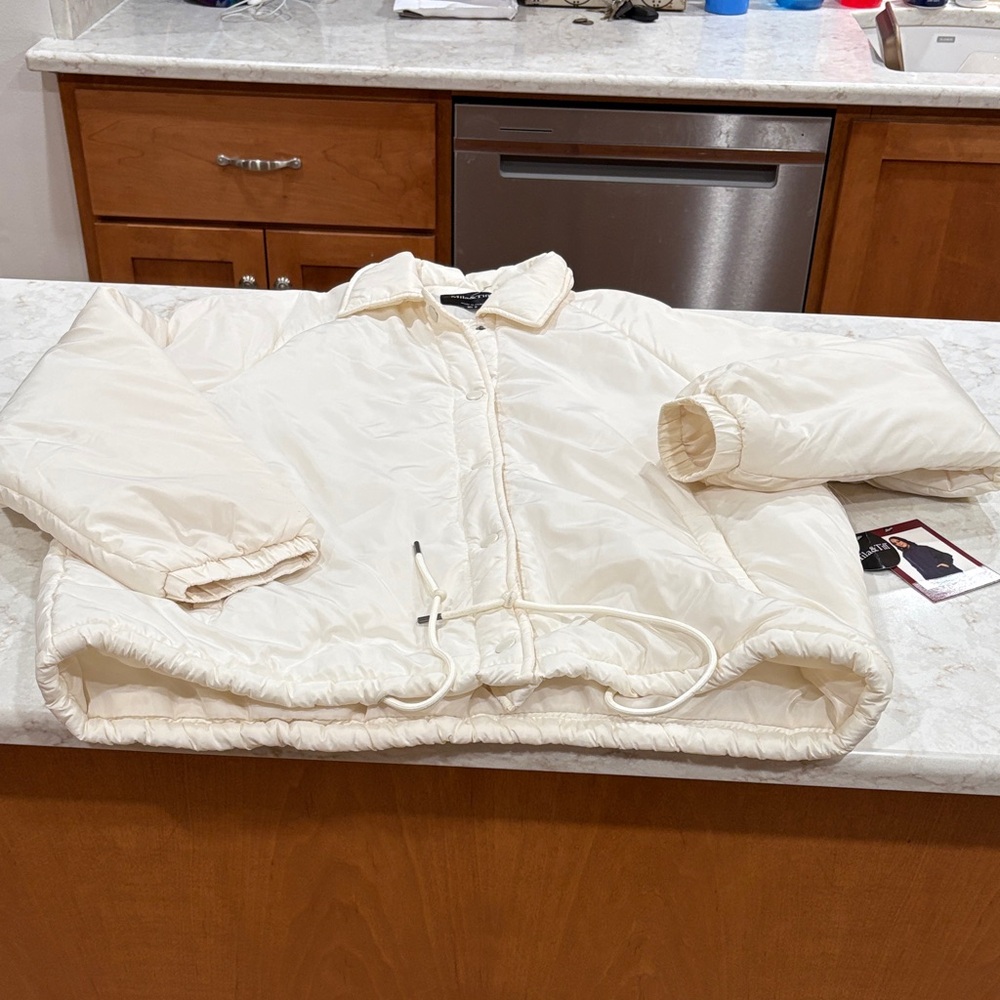 Mila & Tiff Women’s Cream Puffer Jacket